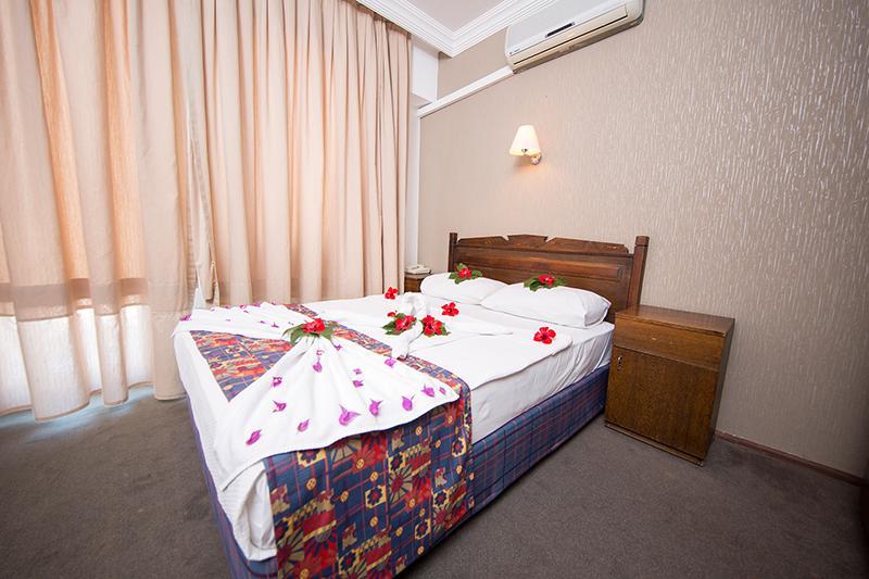 Family Belvedere Hotel 博德鲁姆 外观 照片