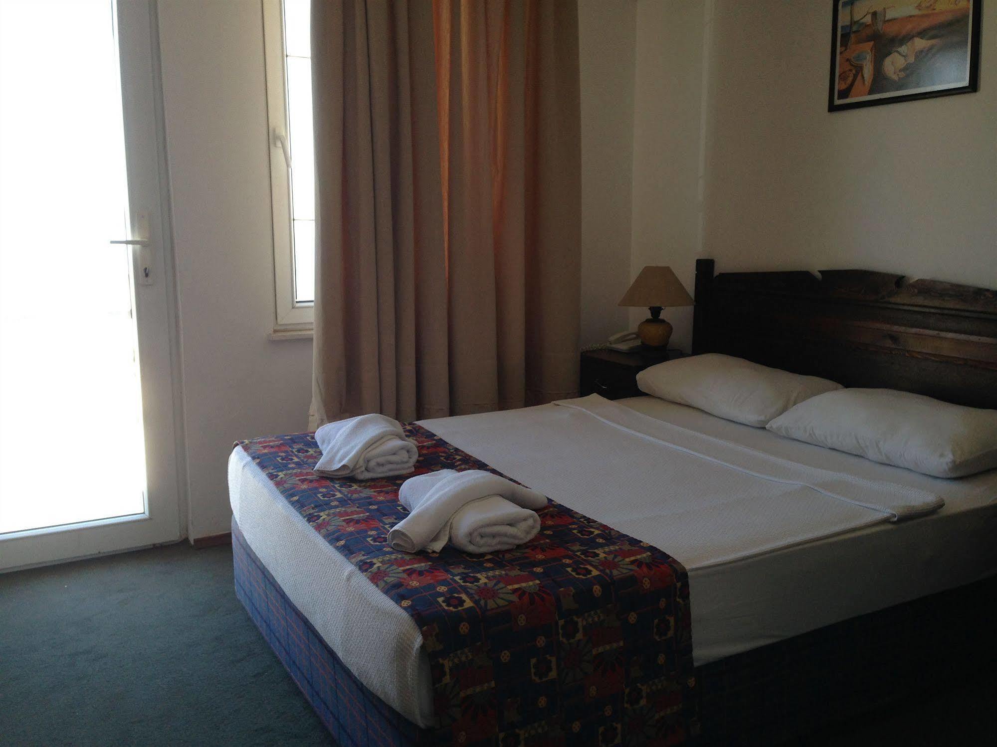 Family Belvedere Hotel 博德鲁姆 外观 照片