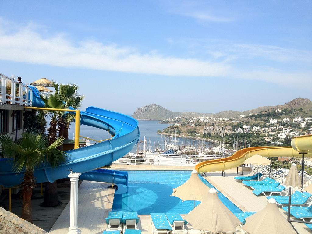 Family Belvedere Hotel 博德鲁姆 外观 照片